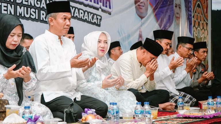 Bupati dan Wakil Bupati Musi Rawas Gelar Acara Buka Puasa Bersama Dihadiri Ratusan Warga Masyarakat